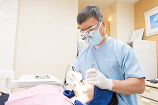 歯の修復と経過観察